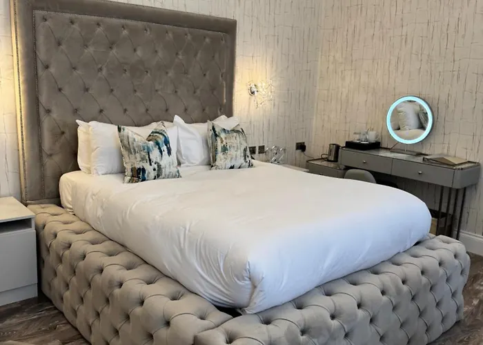 Philharmonic Hotel